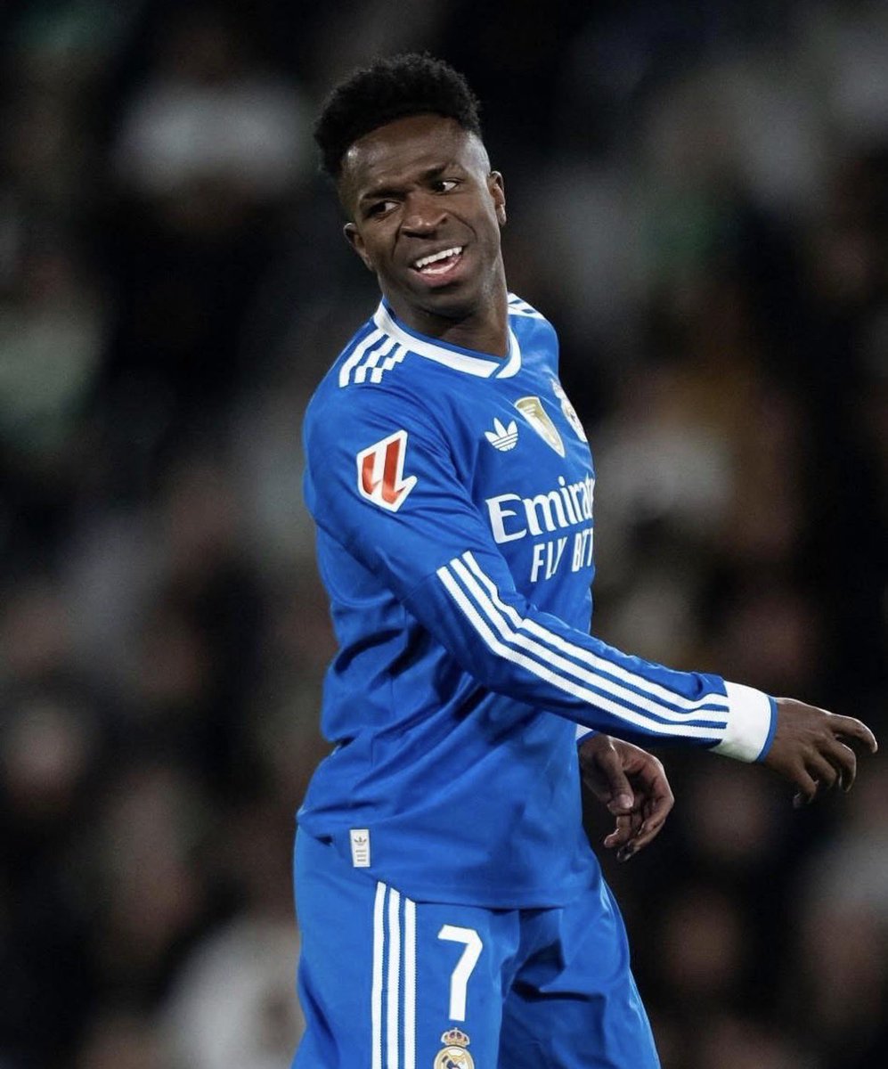 qué superioridad, pelos de punta recordando 2023, es literalmente imparable…

que siga así cada dia por favor, gracias por este partido <a href="/vinijr/">Vini Jr.</a>