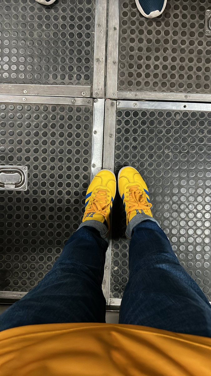 A donde tan elegante Homero ? <a href="/TigresOficial/">Club Tigres 🐯</a>