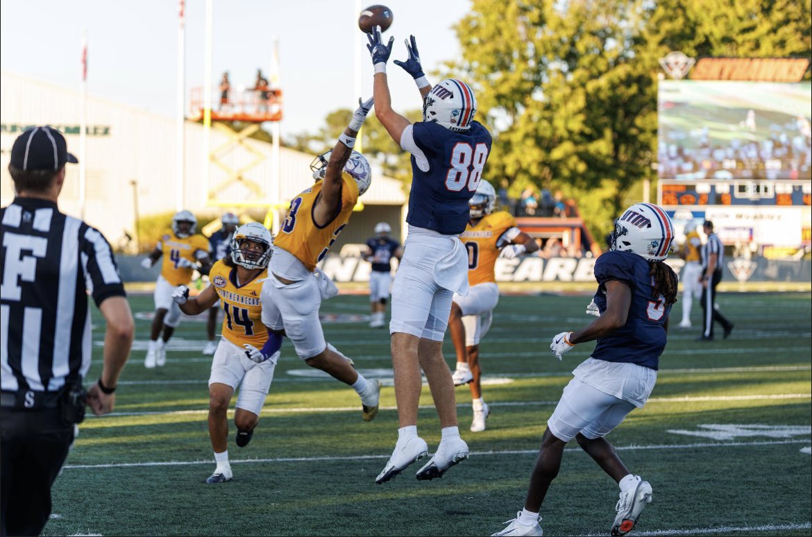 Thank you UTM for the past two seasons. I will be entering the transfer portal on January 2nd. 
2 years of eligibility 
6’7” 240
2025: 18 receptions, 181 yards, 10.1 ypc