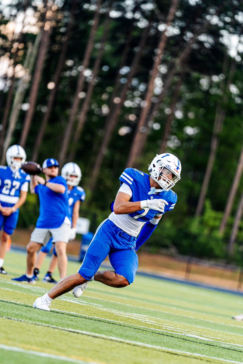 Zack Albert 
LB/athlete
6’1 185 C/ o 27
Receiving yards -414
Total tackles-80
Solo tackles- 35
End of junior year film! 

hudl.com/v/2Sm5GD

<a href="/Coach_TJA/">TJ Albert</a> <a href="/pepman704/">Matt Morrow</a> <a href="/AJSIR05/">AJ Sirianni</a> <a href="/PrepRedzoneNC/">Prep Redzone North Carolina</a> <a href="/Get__Recruited/">Get Recruited</a> <a href="/charlottepreps/">Observer Preps</a> <a href="/CSDspartans_fb/">CSDfootball</a> <a href="/NPCoachJeff/">Jeff@nationalpreps.com</a>