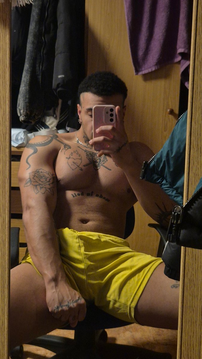 andrewolfy's tweet image. 🥱