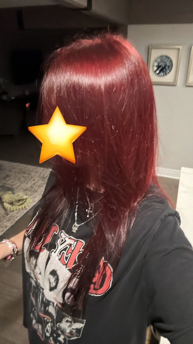 a moment for the hair color thanks