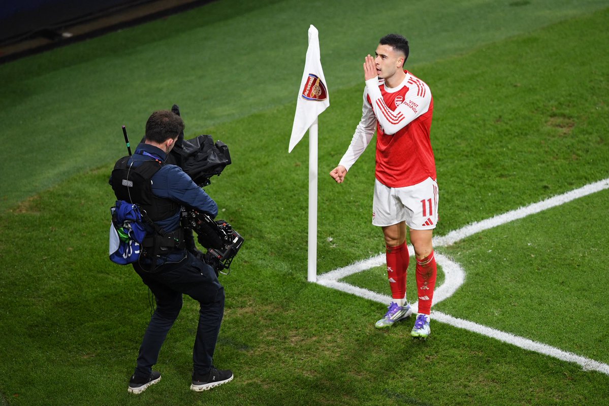 gabimartinelli's tweet image. Back under the lights 🤩