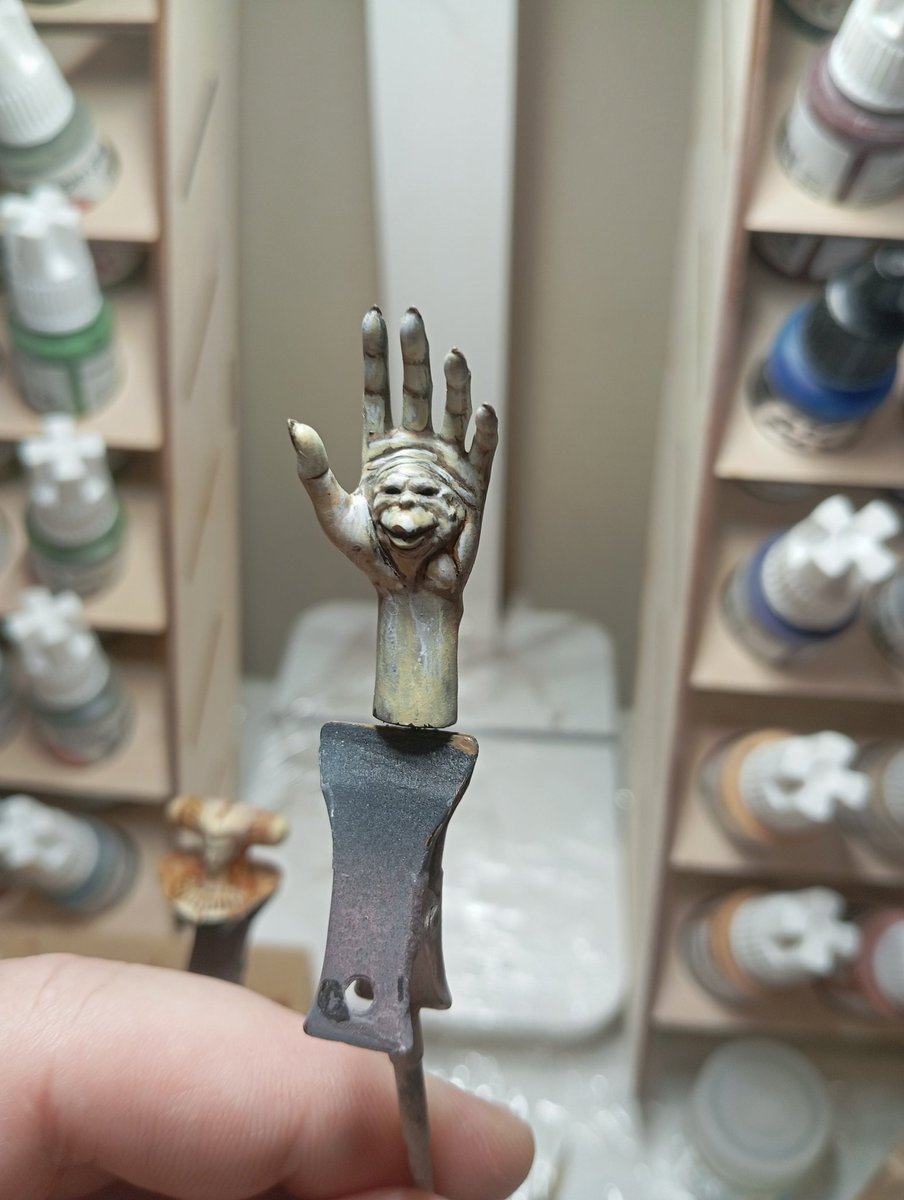 Blade0818's tweet image. Garage kit gachapon from #vampirehunterd  by @heavygauge01  in progress. It&apos;s difficult, they are very 🤏 small