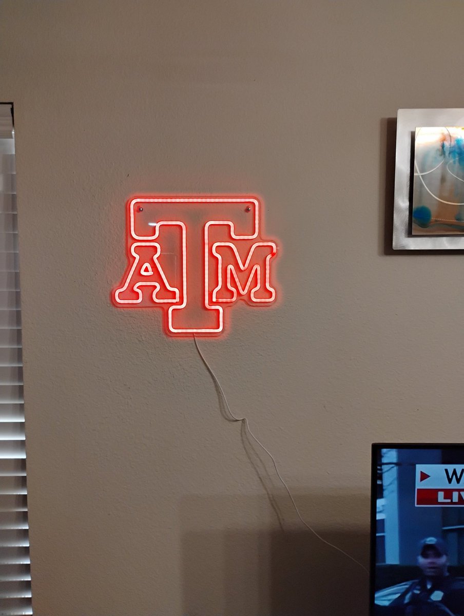 Awesome Texas A&amp;M neon light that my buddy <a href="/danstewart13/">Dan</a> sent for my birthday. 👍😎 Thanks Dan!