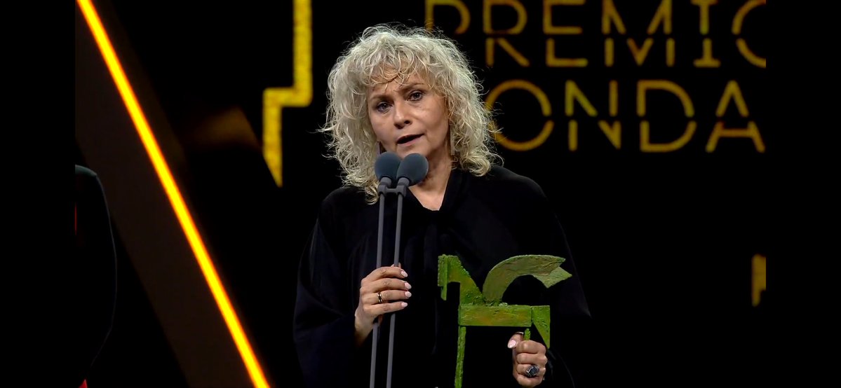 XavierAntich's tweet image. Immensa alegria per aquest reconeixement dels Premis Ondas a la Mònica Terribas. Una veu honesta i amb mirada pròpia que ha marcat generacions de periodistes a casa nostra. Excel·lent professional i millor persona. Gràcies per tot el que ens has aportat i pel teu compromís.