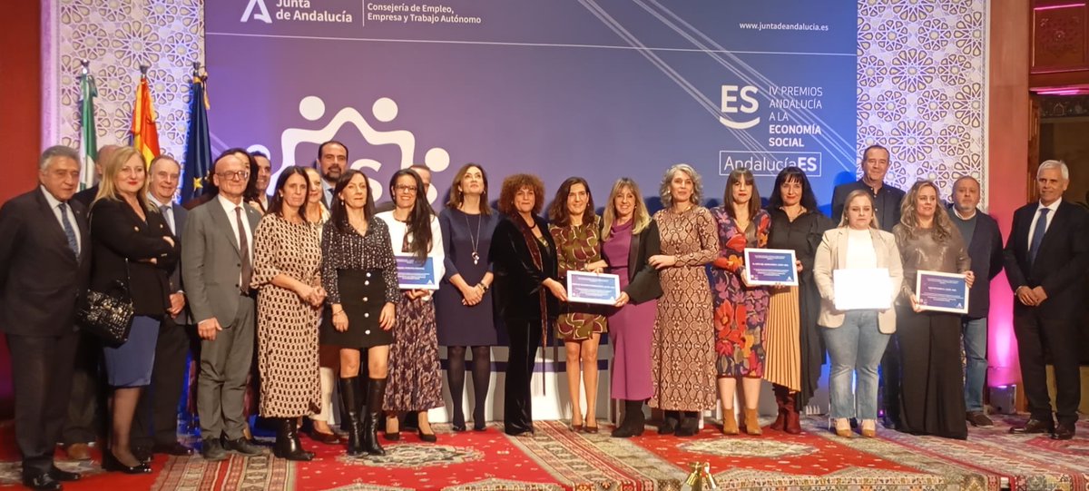 GiuseppeGuerin1's tweet image. This evening in Seville I attended the award ceremony for the social economy in Andalusia. I saw extraordinary initiatives. Tomorrow I will speak at the Social Economy Congress.