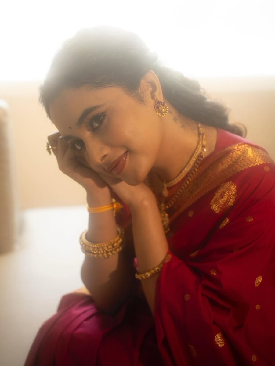 DreamerT96's tweet image. #PAM
Face beauty jolikuthu 😍😘