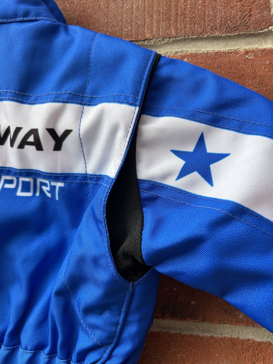 Christmas stocking fillers: Kids Speedway play-race suit? 🎅🏼🎄
Machine-washable.
Available: red or blue, 3 sizes: 3-4 years of age, 5-6 years of age, 7-8 years of age. 
Only £35 plus postage. 
NB: Stek branded almost sold out. Rest are branded Wulfsport.
Stekproducts.com