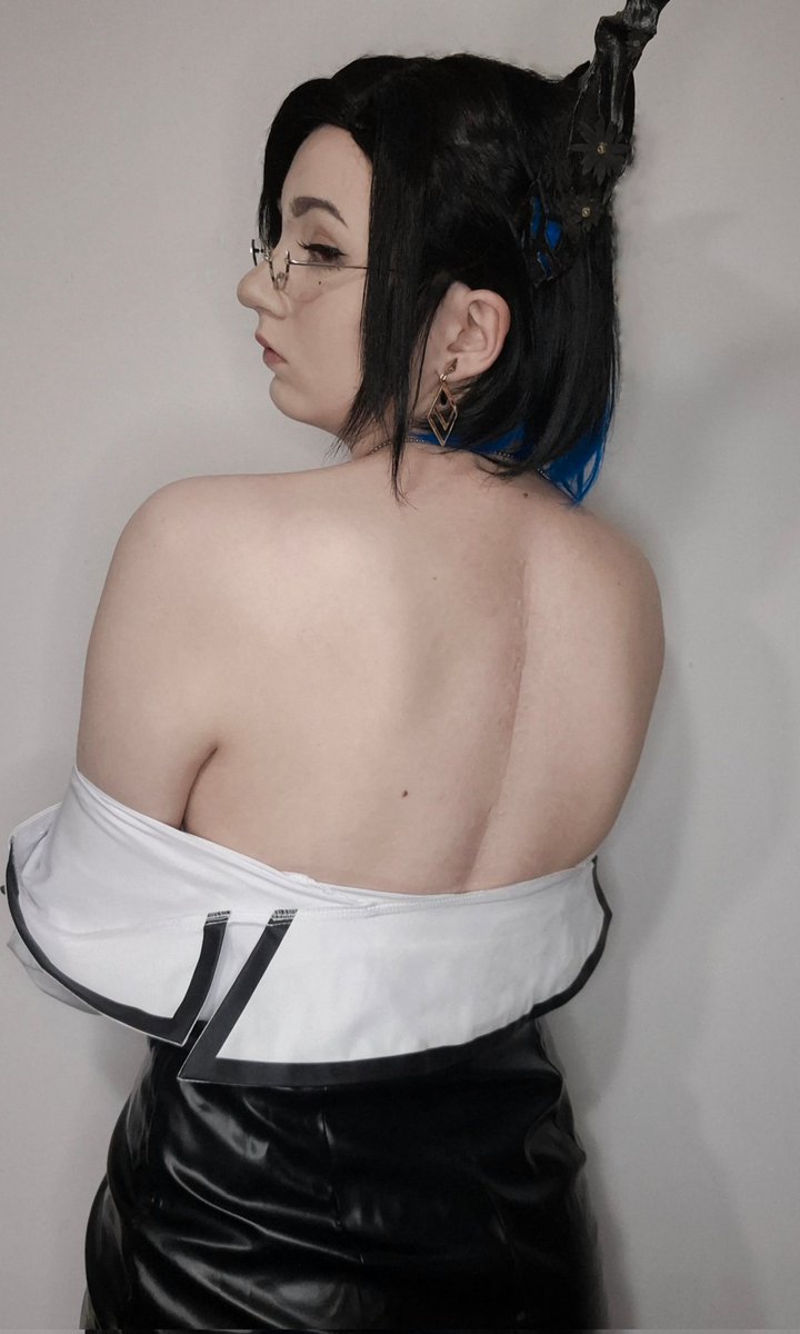 ShinoNugget's tweet photo. I never thought I might have scoliosis like one of my oshi. When the doctor informed me about the possible operation, I was scared, but after much thought, I decided, and I live happily with my loved ones who support me so far! 🥹💙
#RavenCrafts #Jailbirds https://t.co/XlbcmrNlBF