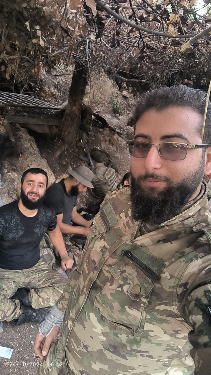 في مثل هذه الليلة 2024/11/26 وصباح يوم 27/11/2024 انطلقت معركة ردع العدوان التي اكرمنا الله من خلالها بتحرير سوريا من نظام الأسد ذكرى التحرير