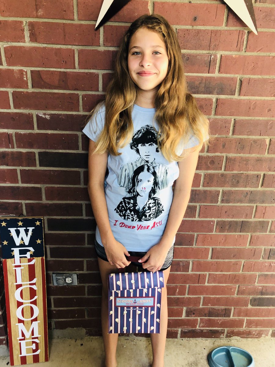 WhisperAmber's tweet image. Who all is watching @Stranger_Things tonight on @netflix?