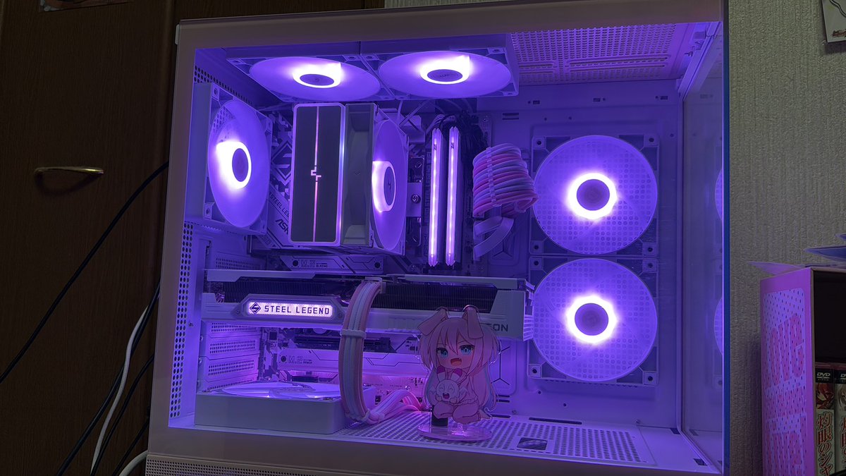 おはぴょんデス🐰 新生、あるふぁPC！！ 無事に設定中なのデス🐰 今日