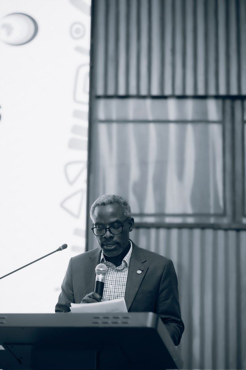 MalariaNTDcorps's tweet photo. We also had the privilege of hearing from @TheENDFund representatives in Rwanda, @EugeneRuberanz2 who delivered a powerful message about the critical role of youth in ending malaria and NTDs.
He emphasized that young people are not just participants  we are the Corps, 
#TheCorps https://t.co/7d5cAN1U3D