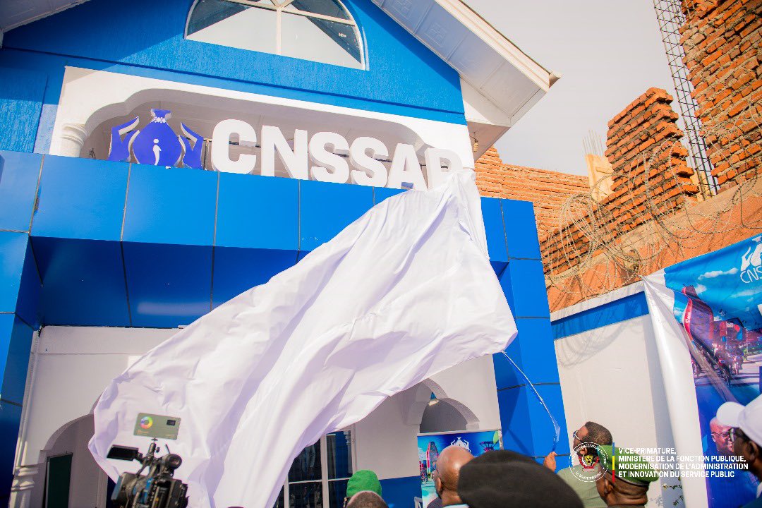 beton_junior's tweet image. #RDC CNSSAP - ITURI : LA CAISSE RAVIVE LA FLAMME DE LA RÉSILIENCE ET DE LA DIGNITÉ GRÂCE À LA RÉFORME SOCIALE IMPULSÉE PAR LE CHEF DE L&apos;ÉTAT SEM FÉLIX TSHISEKEDI* 

*PARI GAGNÉ : OPÉRATIONNALISATION  DE L&apos;AGENCE PROVISOIRE DE BUNIA ET ACTIVITÉS DE SOCIALISATION*

Sous l’impulsion…