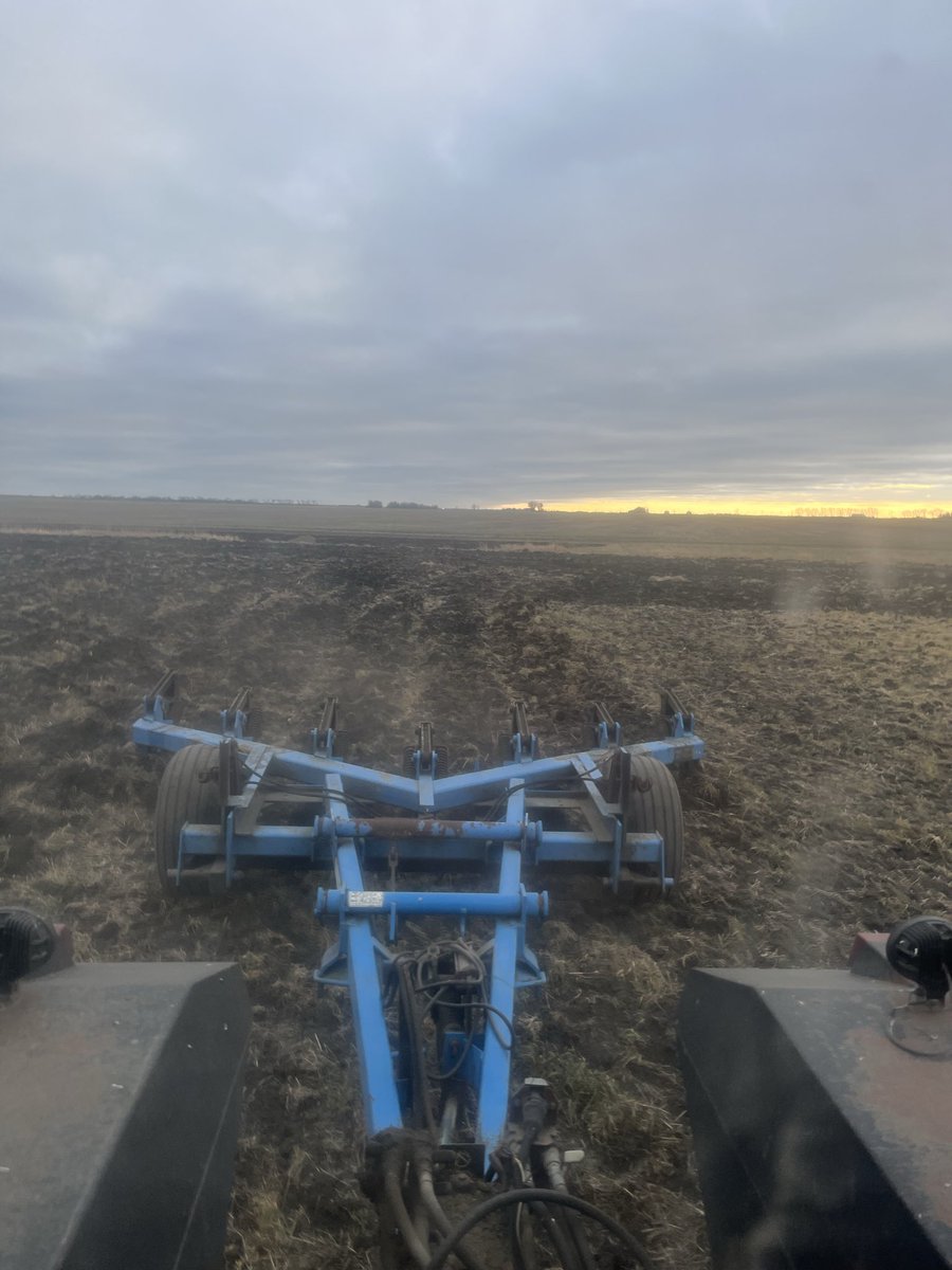alexbbraun's tweet photo. Some late November sub soiling… https://t.co/1ayj3SW1Zk