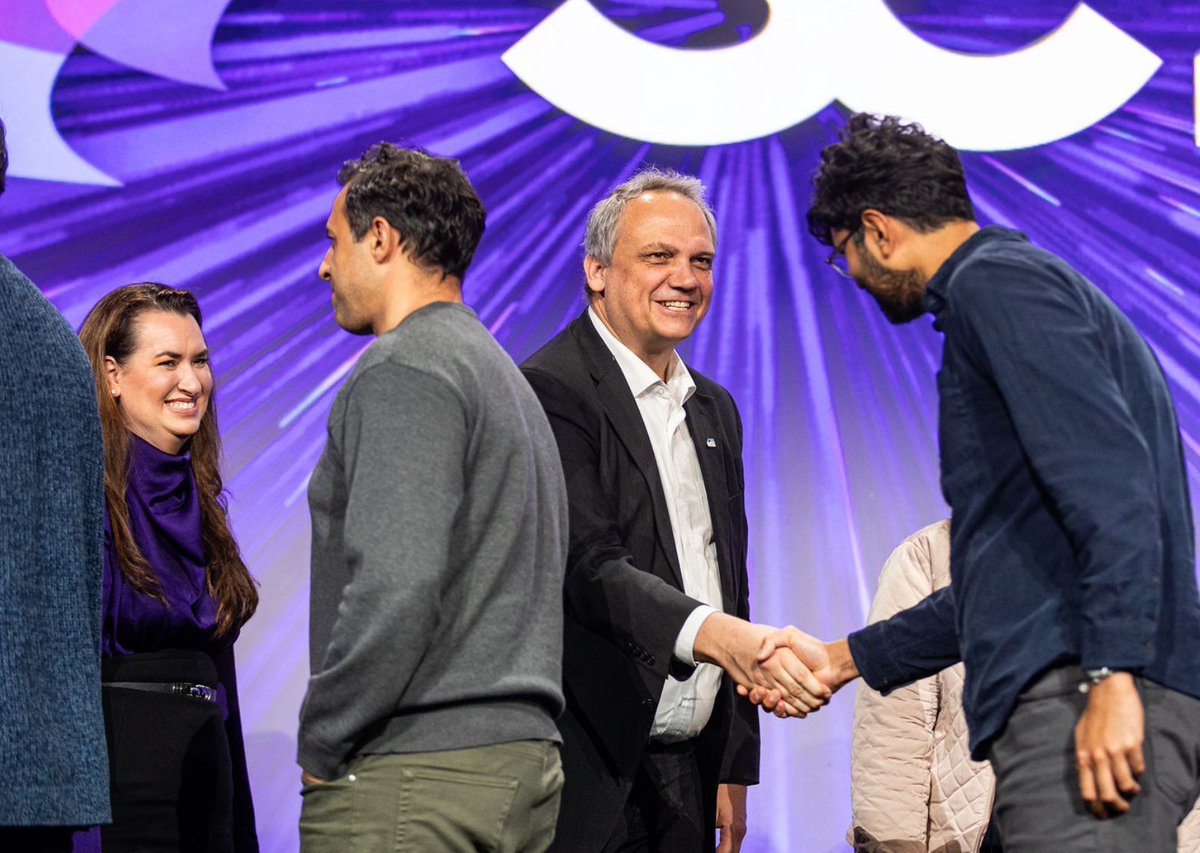 Supercomputing's tweet image. Find yourself, your colleagues, and your friends in our official #SC25 conference photos!  Download your faves: scconferencephotos.pixieset.com/sc25stlouiscon…