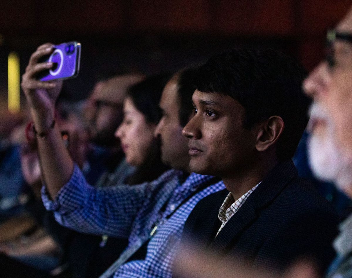 Supercomputing's tweet image. Find yourself, your colleagues, and your friends in our official #SC25 conference photos!  Download your faves: scconferencephotos.pixieset.com/sc25stlouiscon…