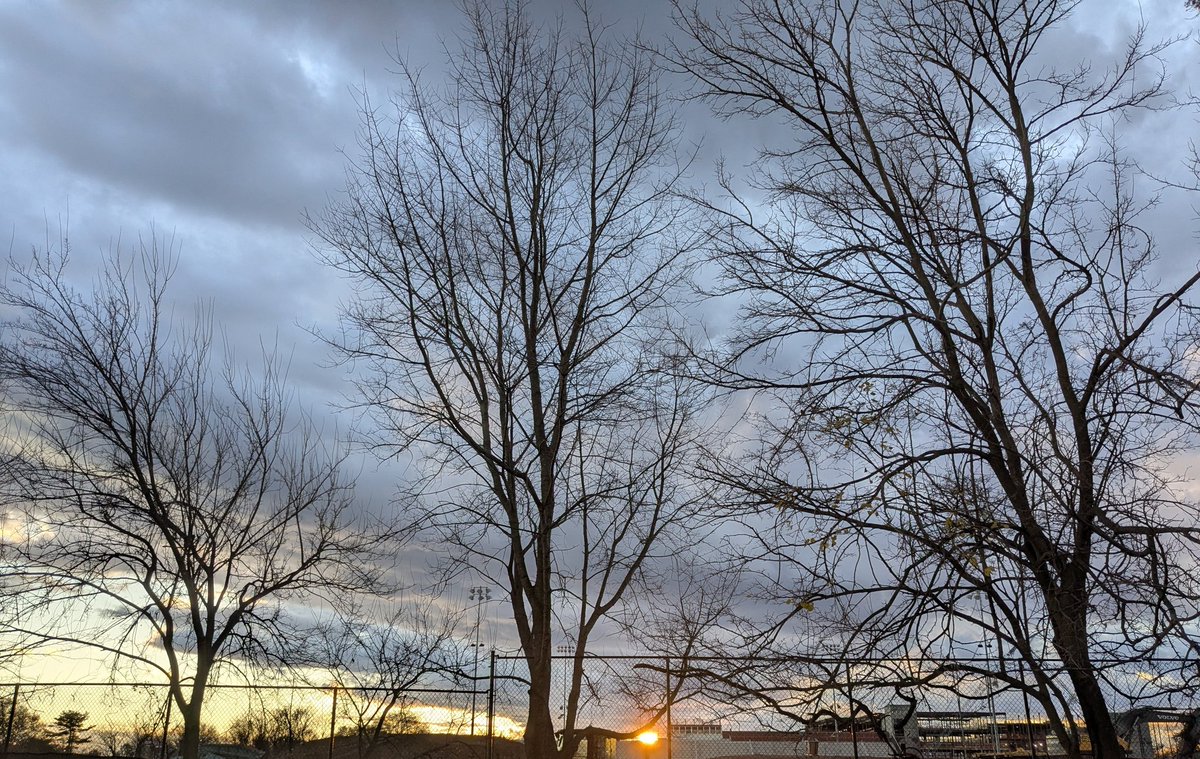 Introvert_SG's tweet image. पर क्षितिजमा 
कोई डुबीरहँदा,
वर यता म रमाईरहे!
#Sunset