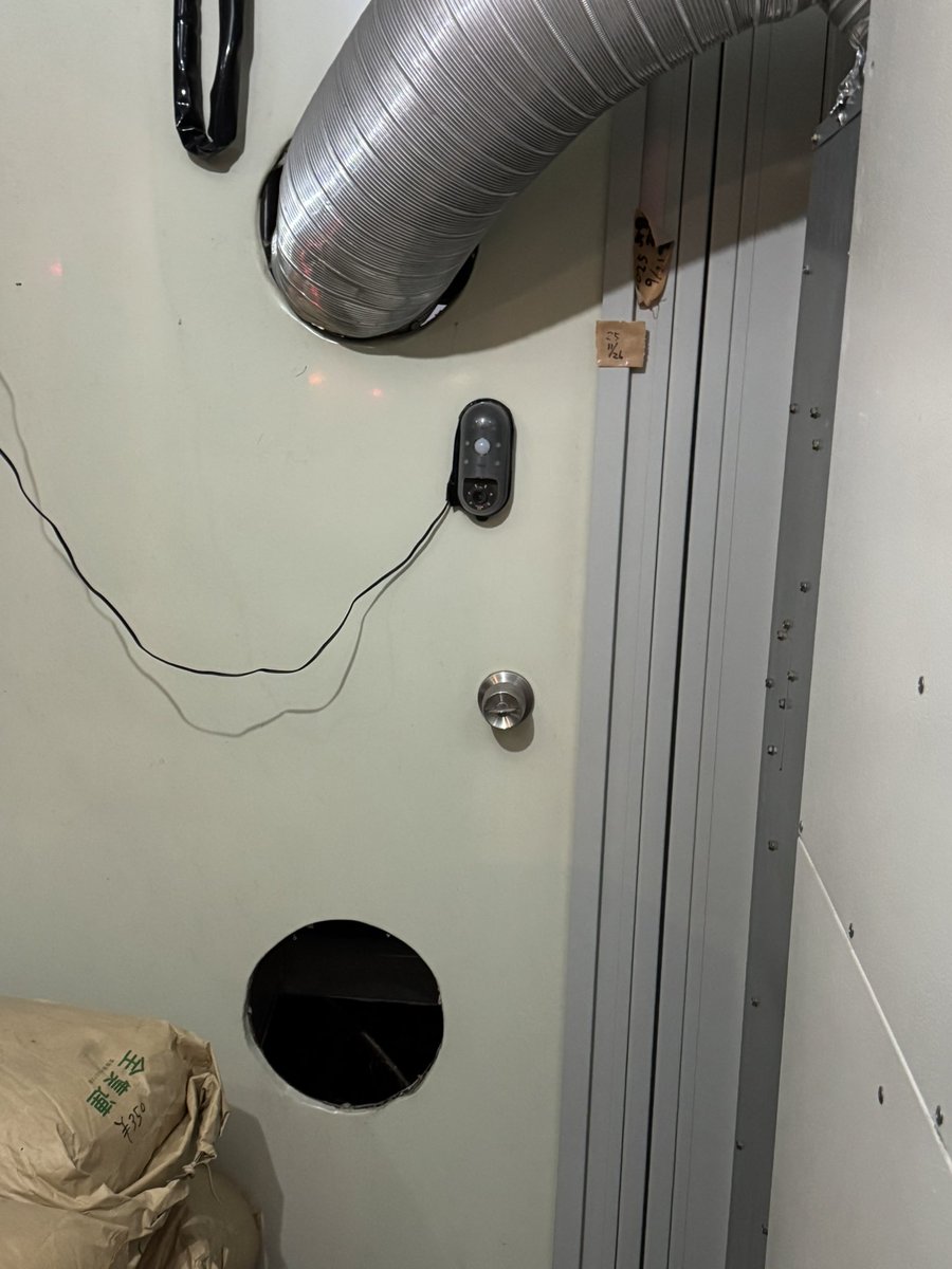 おはようございます☺️ 泥棒様へ ひたちなか市中根のもみがら販売ですが、2週続けて4〜5袋ずつ盗まれているため、そろそろ懲らしめようと思います☺️  カメラの映像をXに後悔してもいいでしょうか？ 売上金０でもみがらだけ減ってるので、侵入者が限られてるのでカメラで ...