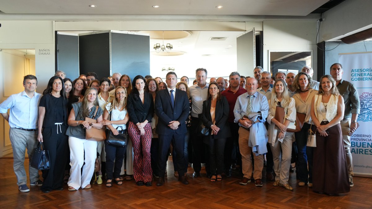 En el marco del cumplimiento de los objetivos propuestos en el Plan Estratégico 2024-2027, se desarrolló una nueva edición de la capacitación 'Habilidades para la conducción de grupos de trabajo', dirigido a mandos medios del Organismo.