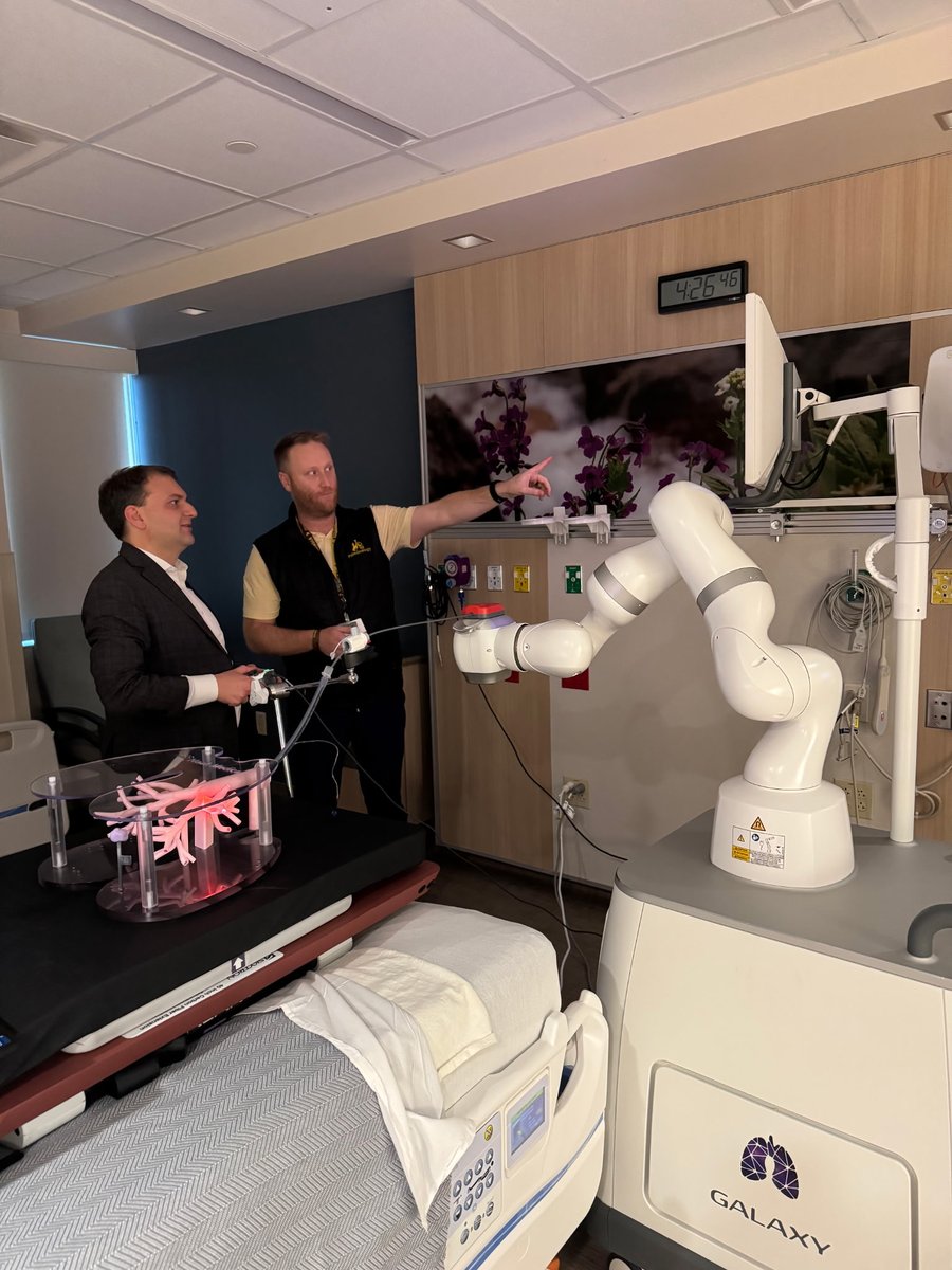 Secretary Gray enjoyed recently meeting with Dr. Rage Geringer of the Cheyenne Regional Medical Center, for a demonstration of the TiLT reconstruction technology, which provides clear pulmonary imaging and biopsy in a less-intrusive manner than traditional biopsy procedures.