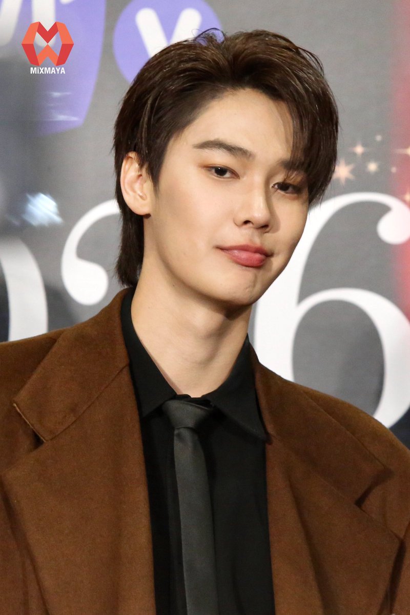 “ดิว-จิรวรรตน์” ช่วงสัมภาษณ์กับสื่อในงาน “GMMTV 2026 MAGIC VIBES MAXIMIZED” 🔮✨

#GMMTV2026 
#ดิวธี #Dewtee 
#dew_jsu