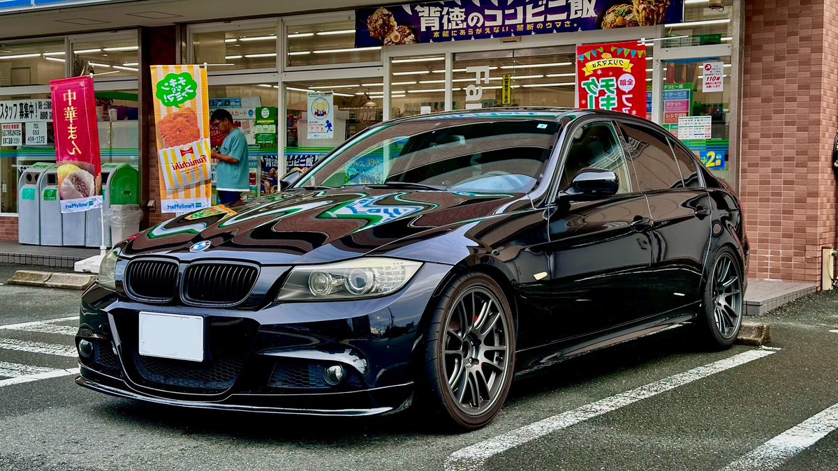 Rperformance_aw's tweet photo. 久々の投稿ですのでサクッと現在のデモカー紹介！
E90 328i LCI 3.0L NA

足回り
KW Competition TT2A 
+
ENKEI RC-T4 特注サイズ

エンジン
ECU tuning (280馬力 トルク370NM)
エキマニ+LAPTORRのフルエキゾースト
強化イグニッションコイル+マカンプラグ

その他諸々ありますが、今日はここまで。。 https://t.co/6QoJyaZPca