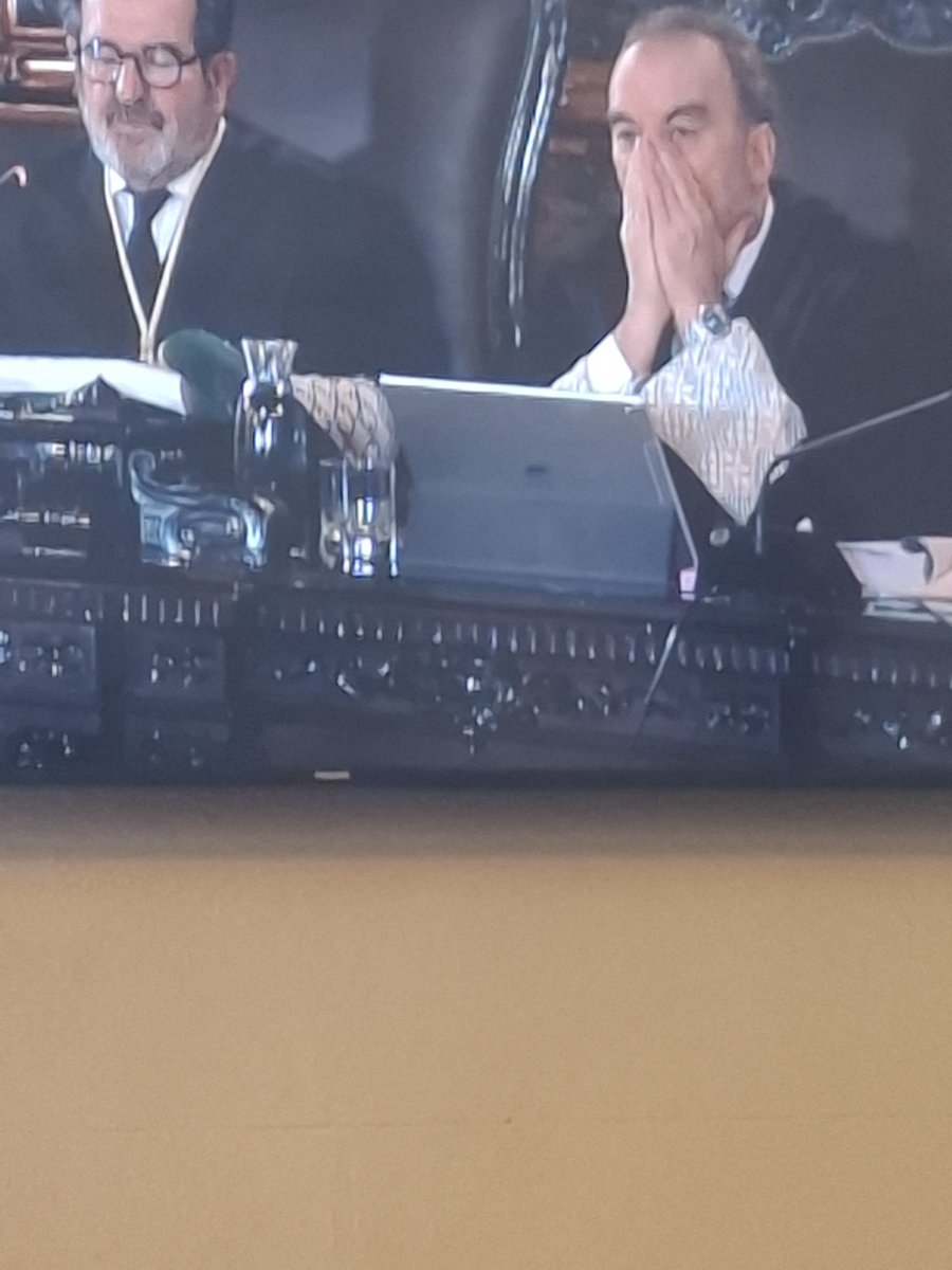 Ernesto Ekaizer tweet media