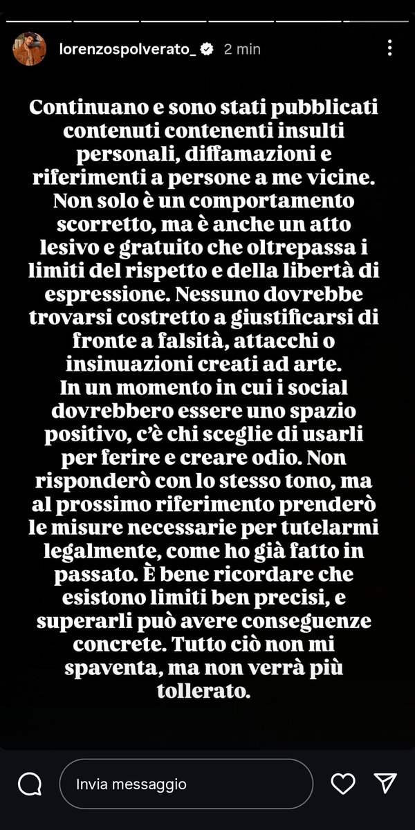 vanessamarotto1's tweet photo. Fa più che bene!💯 Dopo 8 mesi anche basta con questi leoni di tastiera che passano il loro tempo a insultare, diffamare e minacciare pure la famiglia e persone vicine👊 #shailenzo https://t.co/dkokjiGlbt
