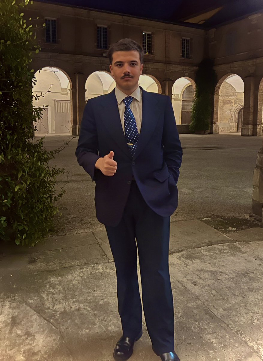 Toujours prêt à sauver la France !