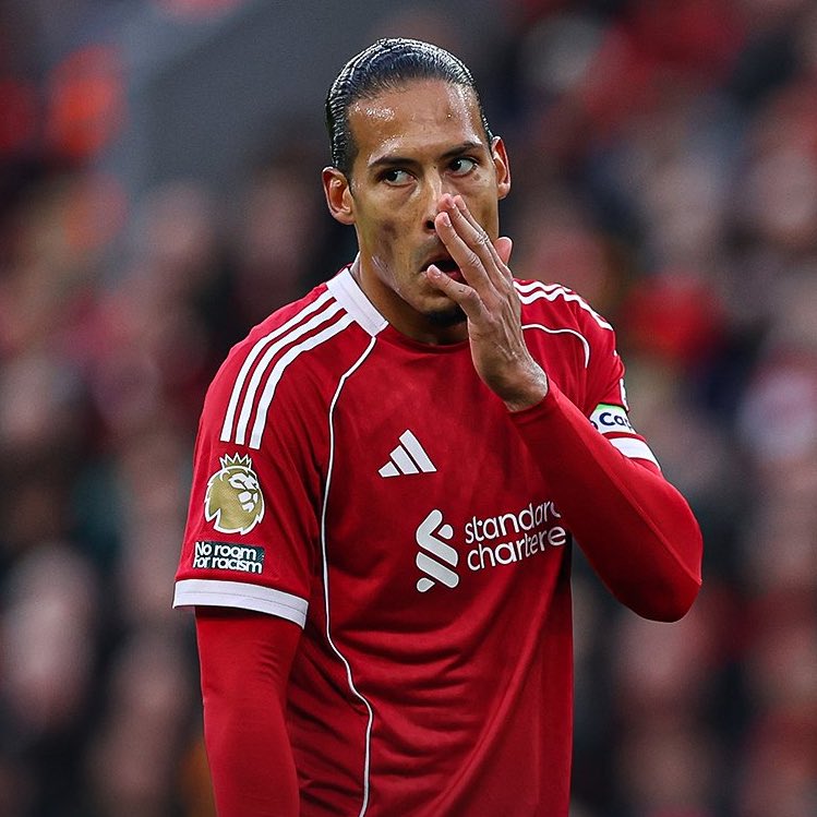 centregoals's tweet image. 22 Nov: Lost 3-0 to Nottingham Forest 
27 Nov: Losing 4-1 to PSV

SEVEN goals conceded at Anfield in less than a week 😱