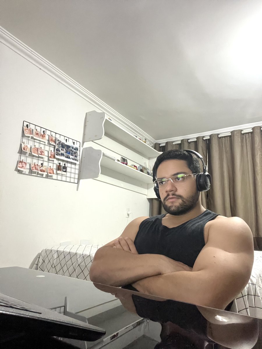 idthgo's tweet image. Mais um dia aqq