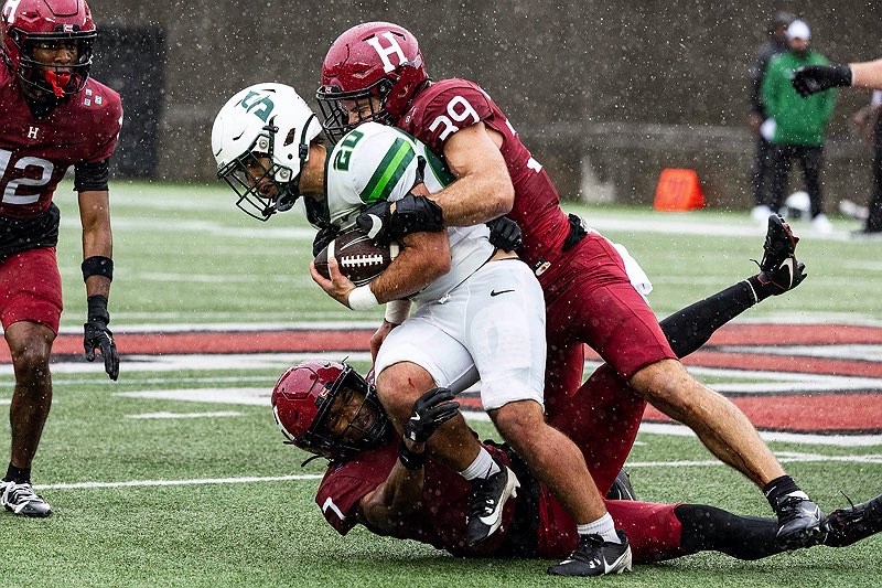 austinwade85's tweet photo. Grateful to receive a division 1 offer from @StetsonFootball https://t.co/mxdT0CYu0M