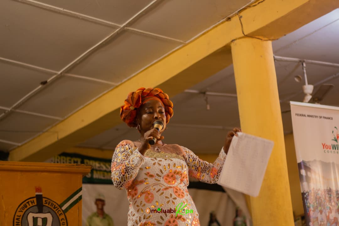 osunofficial's tweet photo. NYSC Osun sensitises Corps Members on financial procedures as Mrs. Amubieya Shulami explains CBN-processed allowances, state payments from PPAs, and key finance guidelines for the service year.
#NYSCOsun #FinancialOrientation #CBN #CampUpdate #2025BatchC
https://t.co/Sd102Ansuq https://t.co/tfEMUxGLg6