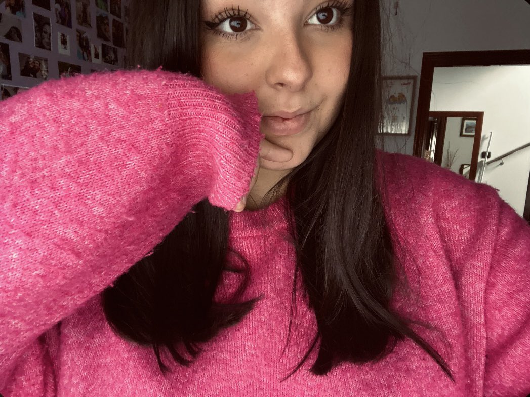 paulavazquezzz_'s tweet image. espero q algún día m dediquen esto