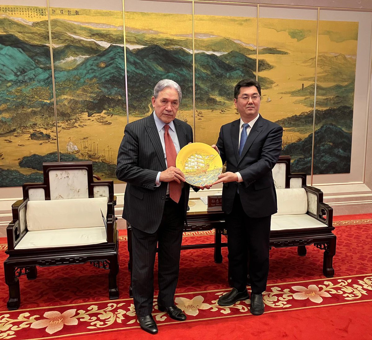 The Minister was pleased to meet the Mayor of Guangzhou, Sun Zhiyang, last night. 

They discussed:

-The value NZ places of its longstanding and significant relationship with China;

-The Minister’s long history of travelling to China, and engaging with Chinese leaders; 

-The