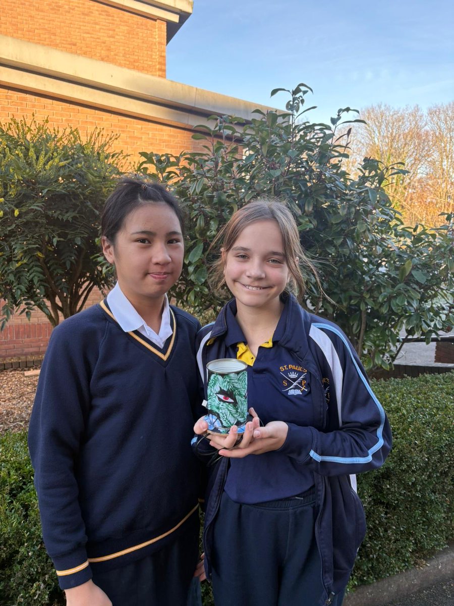 DrCasserly's tweet image. Year 7 planned, designed and created beautiful lanterns on Deep Learning Day! So proud of such engaging, dynamic and hugely talented young ladies!