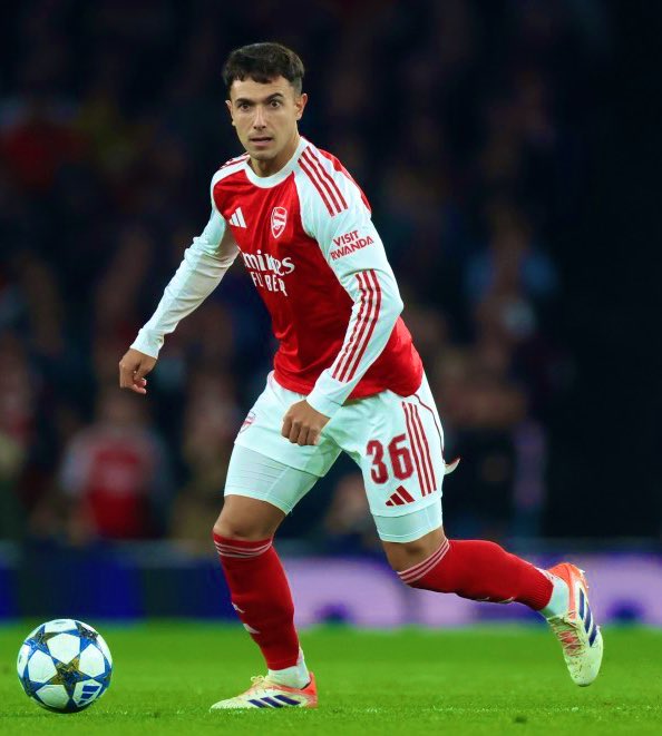 UPYOURARSENAL04's tweet photo. Zubimendi came to Arsenal from la liga and didn't need time to settle, got his head down and play brilliant football

No flashy nonsense, no spotlight interviews, no insane PR😇 https://t.co/jXCJxUfkzS