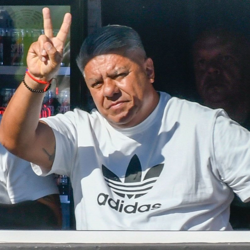 Desde la AFA estarían ""recomendando"" a todos los clubes que compartan un comunicado, apoyando a Tapia y Toviggino. Están MUY preocupados por lo del PDF con cambio de fecha y se dieron cuenta que la situación es complicada. Ah, #FueraTapia es PRIMER tendencia nacional