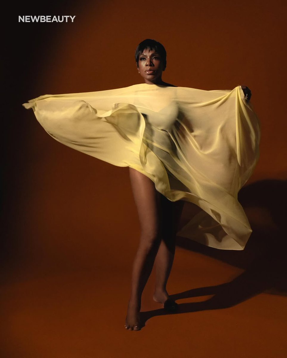 Sheryl Lee Ralph looks divine for NewBeauty Magazine.

📸: Dana Scruggs