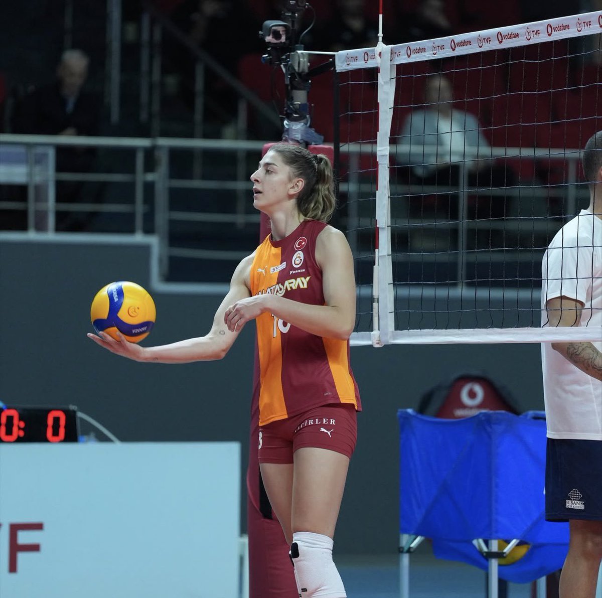 gsfilehattii's tweet image. ⛓️‍💥 Martyna Lukasik x Porto ( 4 set )

10/32 %31h, 4 hata, 2 bloklanma
1 ace
%50pm, %33mm
11 sayı, +5 wl