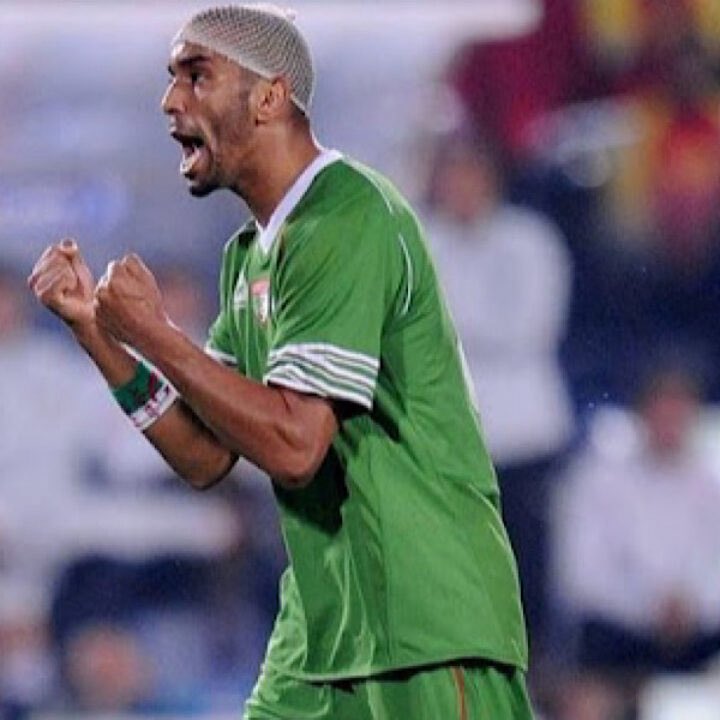 LeCoach40's tweet image. Emission LE FACE à FACE de @LGDFennec ce jeudi 27 novembre de 21h à22h, sur nos RS. Émission spéciale , match d’OUM DORMAN entre l’Algérie 🇩🇿 et l’Egypte de 2009. Fateh @LeCoach40 aura comme invité un acteur majeur de cette rencontre, l’ancien international KHALED LEMOUCHIA.