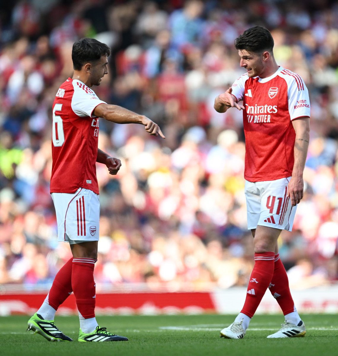 جمهور بايرن صارلهم اسبوع ينابحون بتويتر 

اخر شي فريقهم لايث 

والله سندرلاند اقوى منهم