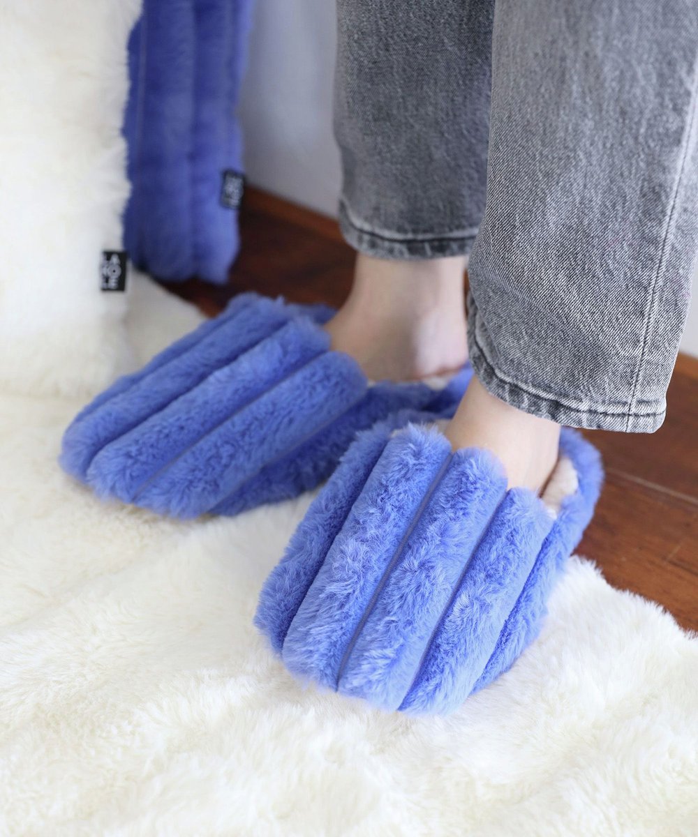 zozojp's tweet image. ／
冬の寒さ対策にぴったり！
「あったかファブリック」特集🧶❄️
＼

5WAYブランケットやルームシューズなど
本格的な寒さが来る前に備えたい
アイテムを集めました🙈✨

zozo.jp/shop/lakole/?p…