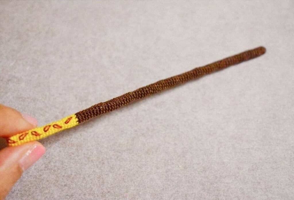 itm_nlab's tweet image. ポッキーのあみぐるみ！

国民的お菓子「ポッキー」を実物大で編んでみると……　驚きの超絶テクと編みぐるみに「エーッ」「凄すぎます」
nlab.itmedia.co.jp/cont/articles/…