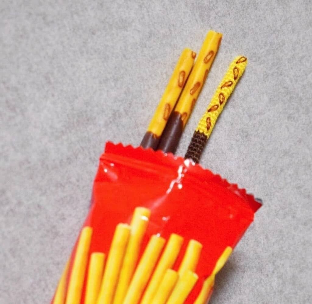 itm_nlab's tweet image. ポッキーのあみぐるみ！

国民的お菓子「ポッキー」を実物大で編んでみると……　驚きの超絶テクと編みぐるみに「エーッ」「凄すぎます」
nlab.itmedia.co.jp/cont/articles/…