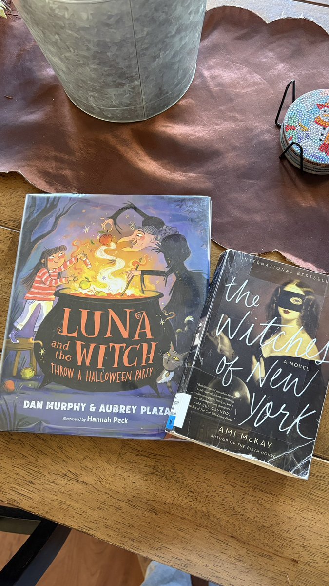 hahnallalong's tweet photo. picked up these cuties from the library :) https://t.co/2ar7T7Y8vD