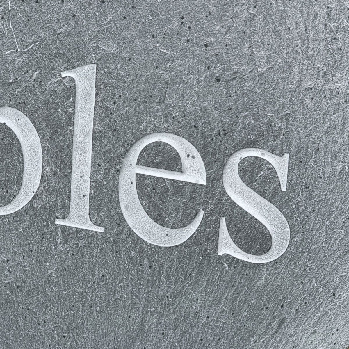 LeadDIYshop's tweet image. Add elegance and charm to your stables with a personalized slate sign. This beautiful 45cm piece combines functionality and style, perfect for any equestrian setting. What would you engrave on your slate sign? 🐴 #EquestrianStyle #SlateSign #StableLife

linktr.ee/LeadDIYshop