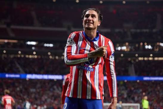 VOLVIÓ EL GRAN JOSEMA!!! En el último minuto de descuento <a href="/JoseMaGimenez13/">Jose Maria Gimenez</a> con un salto descomunal mandó a la red un córner perfecto de <a href="/AntoGriezmann/">Antoine Griezmann</a> y puso el 2-1 en Madrid ante <a href="/Inter/">Inter ⭐⭐</a>. Cómo se puede saltar así? Inexplicable. Euforia, locura en el Metropolitano.